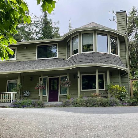 Ferienwohnung Oceanspray Hideaway North Saanich Exterior foto